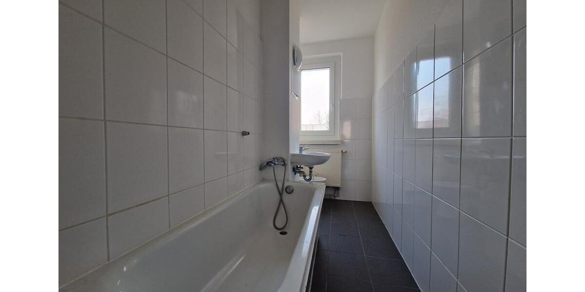 Etagenwohnung Hettstedt - 4 Zimmer, 70 m&sup2;, 330&euro; | Angebot:25366013