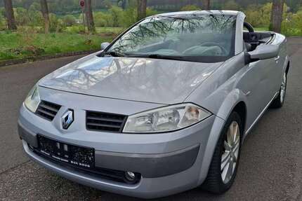 Renault Megane 140.000 km 2.390 &euro; Hauneck 36282