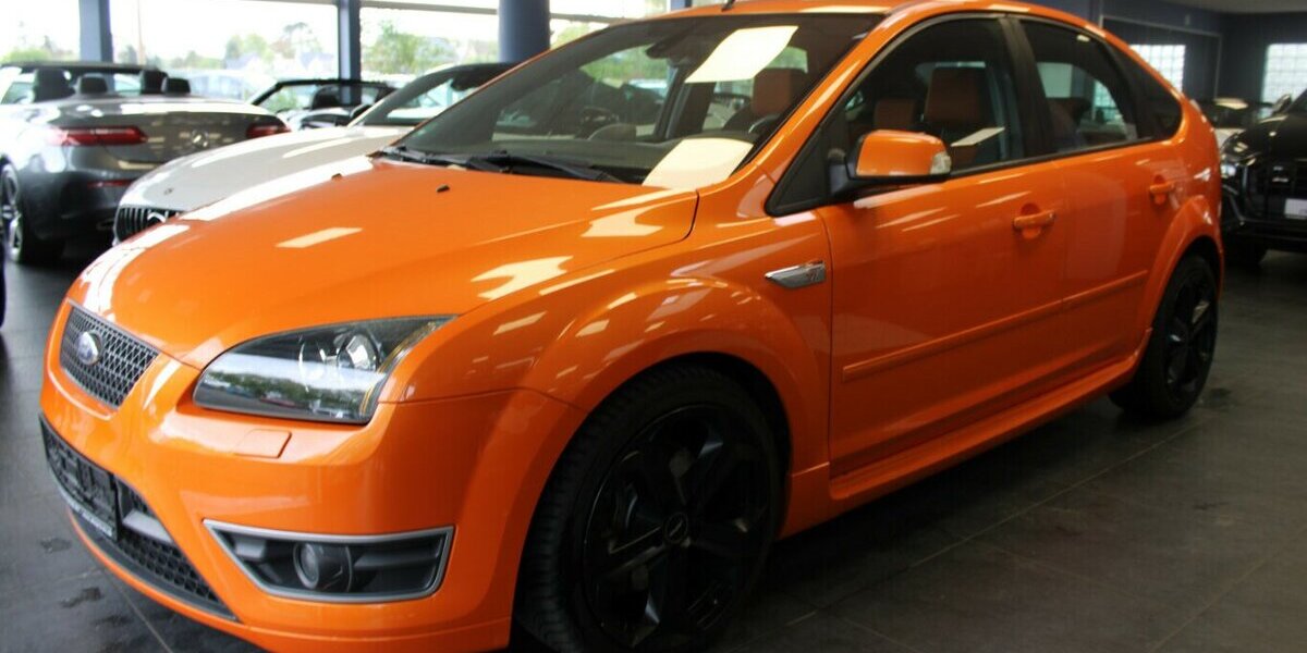 Ford Focus 2.5 MK2 ST - Recaro - SHZ -Navi - 96.133 km 12.980 € Euskirchen 53881