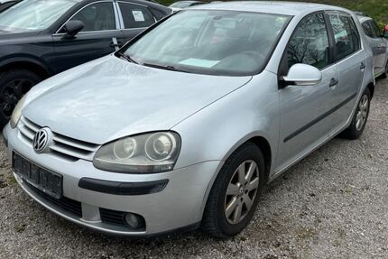 VW Golf 186.000 km 2.200 &euro; Waldkraiburg 84478