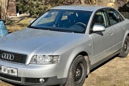 Audi A4 230.000 km 800 &euro; Abensberg 93326