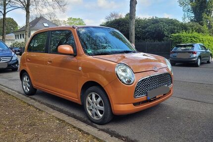 Daihatsu TREVIS
