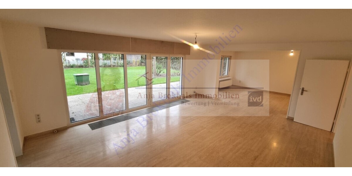 Gütersloh: Erdgeschoss mit Garten und Garage in einem 2 Familienhaus, stadtnahe Lage am Grüngürtel 4.5 zimmer