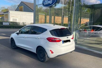 Ford Fiesta 83.830 km 7.500 &euro; Langerwehe 52379