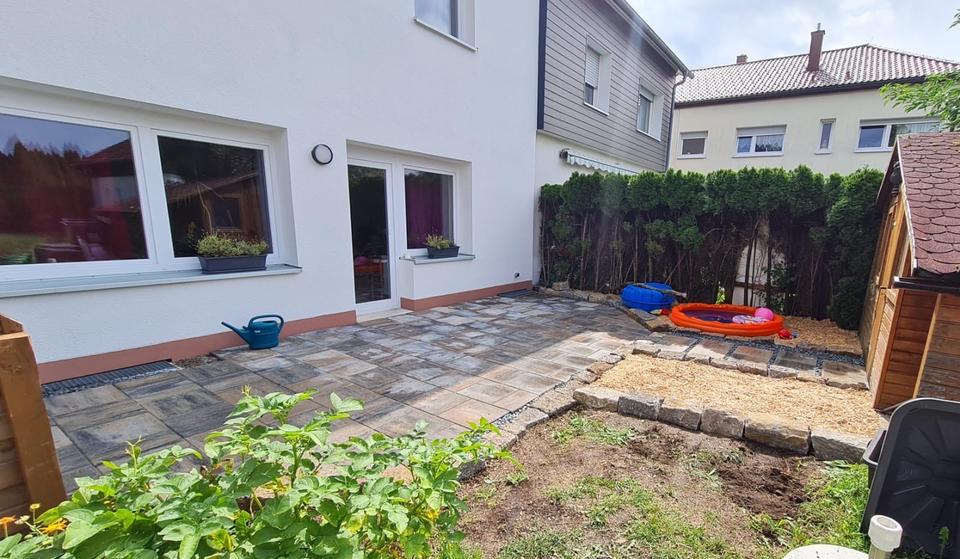 Reihenhaus Schwäbisch Gmünd Bargau - 6 Zimmer, 156 m&sup2;, 1.520&euro; | Angebot:25146958