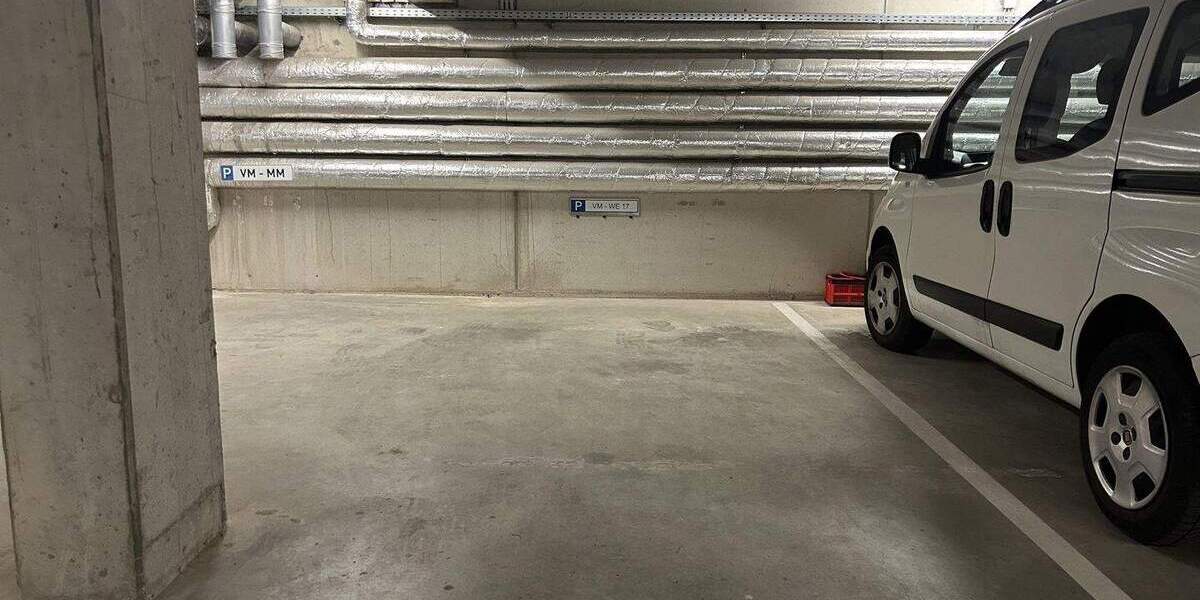 Tiefgaragen Stellplatz für Oldtiomer oder Cabrios in der Gerberstraße zimmer