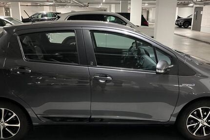 Toyota Yaris 26.000 km 15.490 &euro; Frankfurt am Main 60438