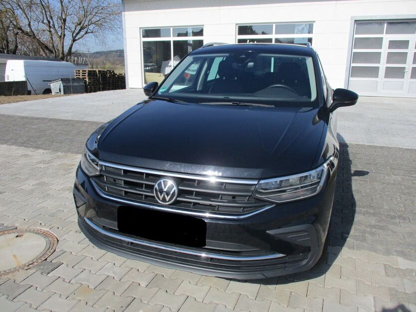 VW Tiguan 61.000 km 28.600 € Geiselhöring 94333