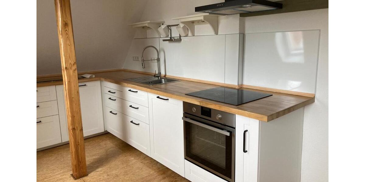 Dachgeschoßwohnung Kassel Fasanenhof - 3 Zimmer, 65 m&sup2;, 250&euro; | Angebot:25475944