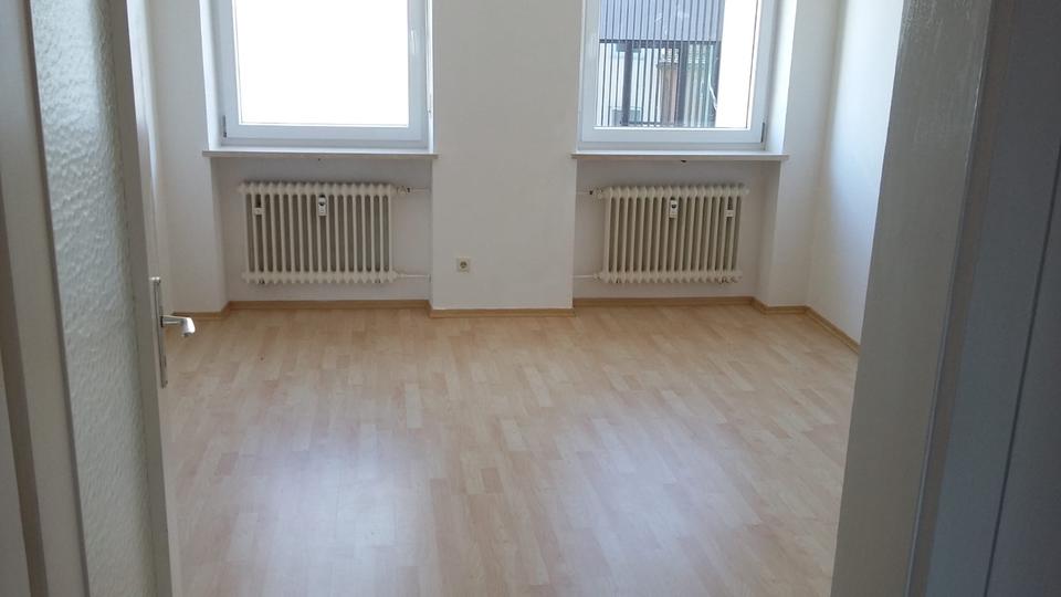 Etagenwohnung Neuötting - 3 Zimmer, 94 m&sup2;, 750&euro; | Angebot:25292427