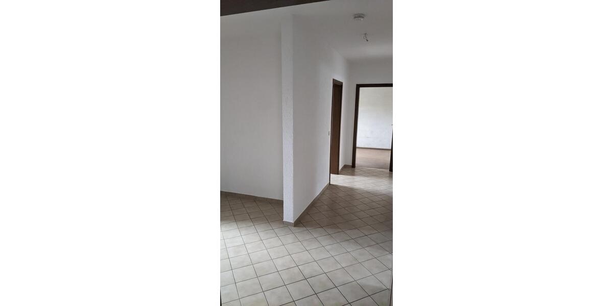 Helle 2-Zimmer-Wohnung im Erdgeschoss ab 052026 - Miltenberg 2 zimmer