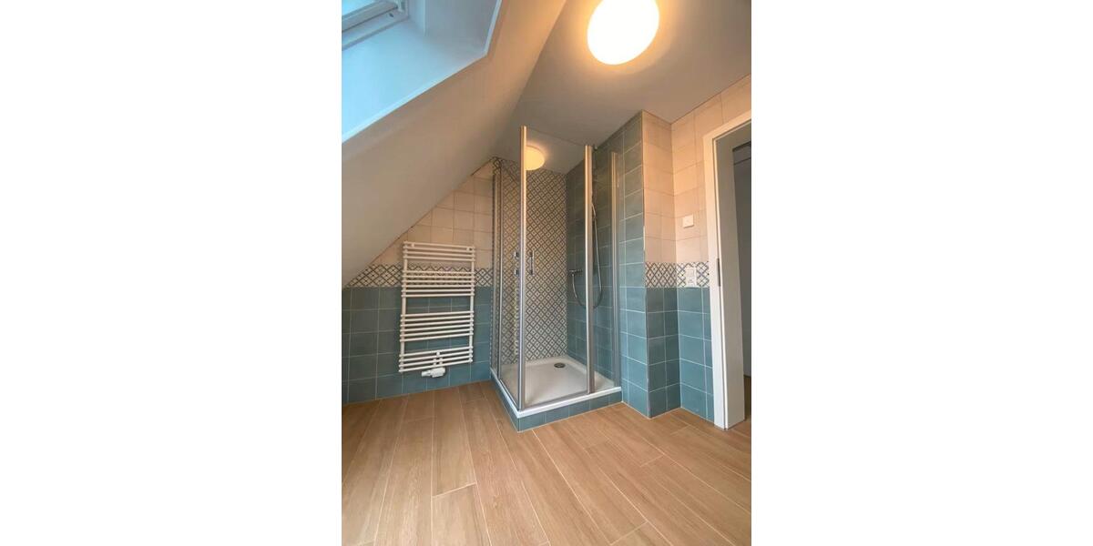 Dachgeschoßwohnung Karlsburg - 4 Zimmer, 94 m&sup2;, 1.100&euro; | Angebot:26638593