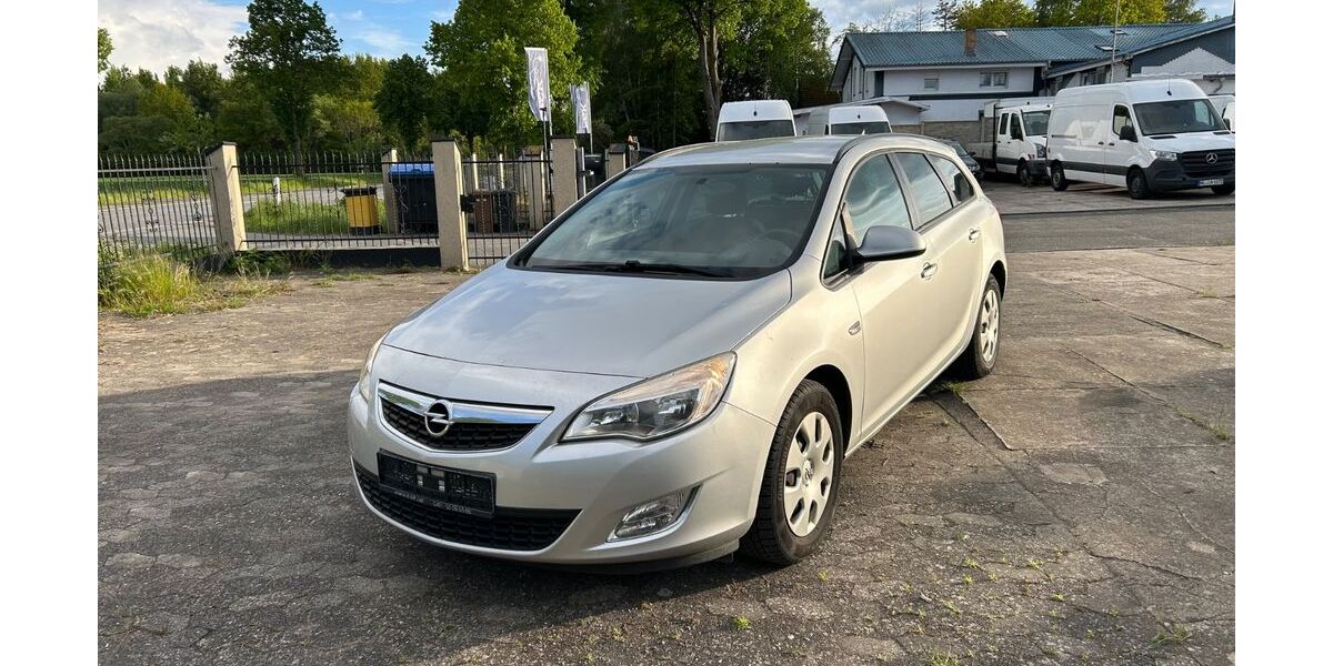 Opel Astra 239.000 km 2.490 &euro; Ahrensbök 23623