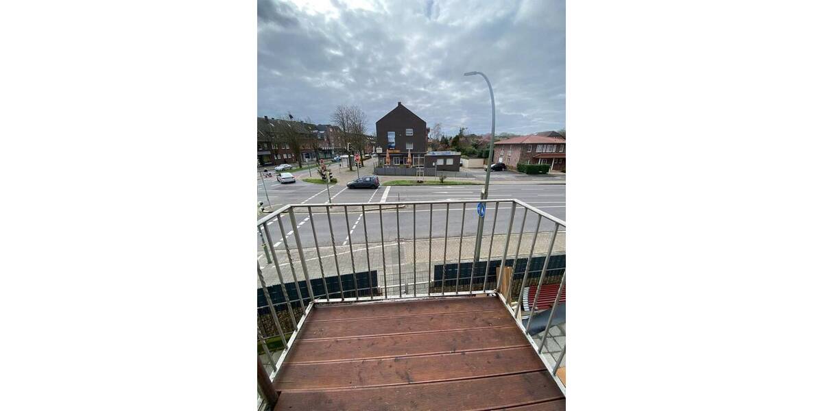 ***Schönes und geräumiges Einfamilienhaus*** 6 zimmer