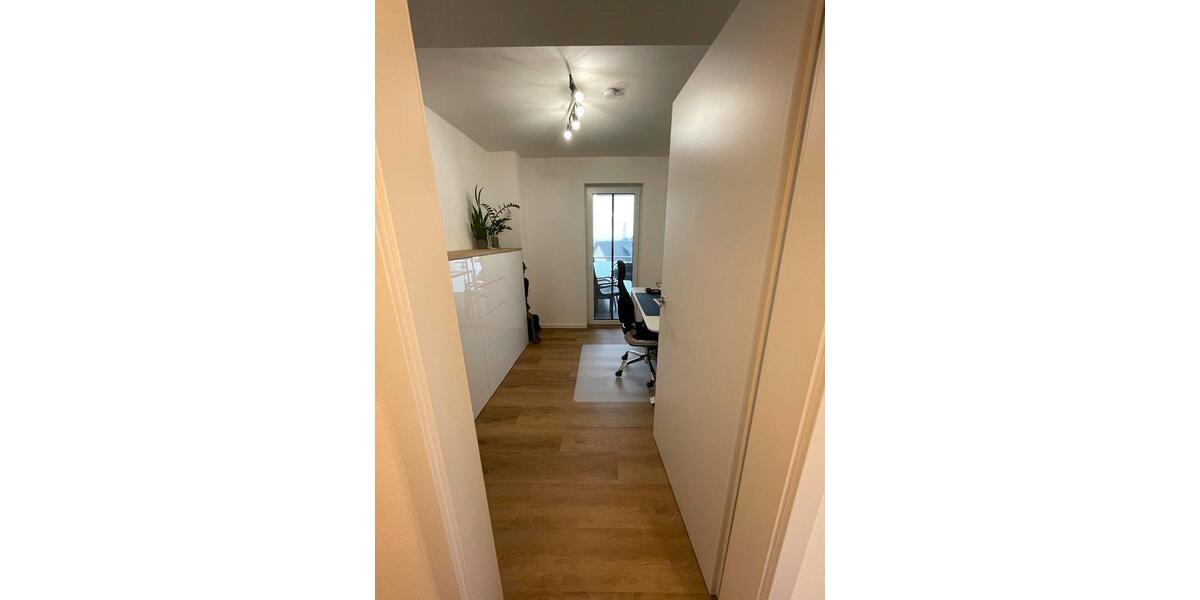 Dachgeschoßwohnung Salem - 4 Zimmer, 90 m&sup2;, 1.260&euro; | Angebot:25325074