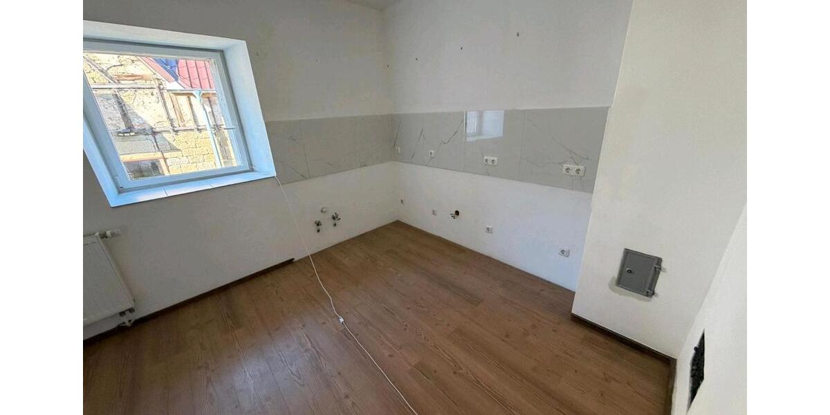 Einfamilienhaus Sugenheim Deutenheim - 7 Zimmer, 165 m&sup2;, 1.300&euro; | Angebot:26102321