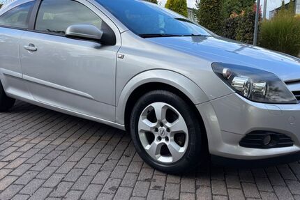 Opel Astra 86.000 km 2.900 € Erfurt 99085