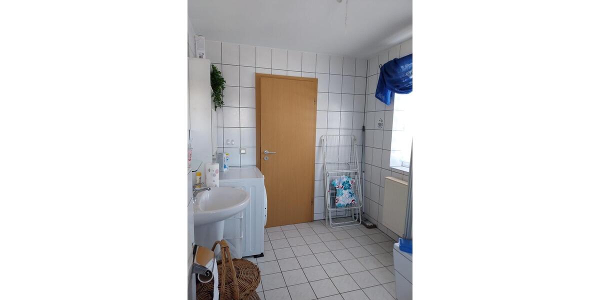 Dachgeschoßwohnung Helmstedt - 3 Zimmer, 67 m&sup2;, 90.000&euro; | Angebot:26658842