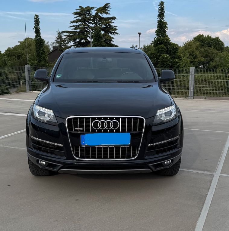 Q7