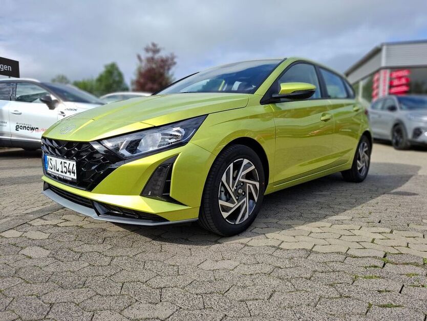 i20