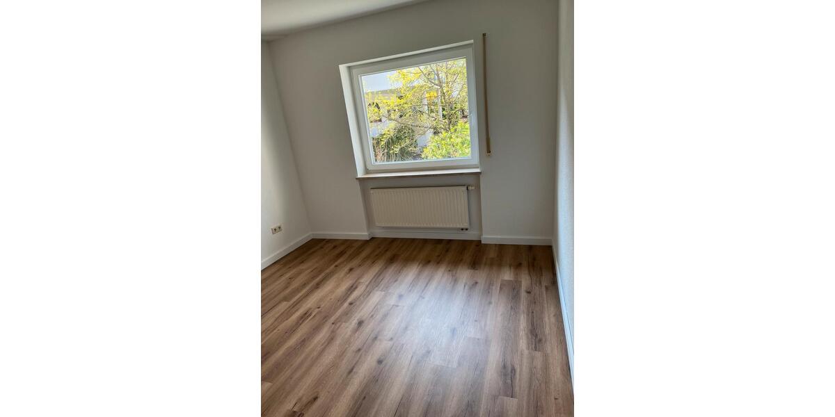 Etagenwohnung Ellwangen (Jagst) - 2 Zimmer, 50 m&sup2;, 620&euro; | Angebot:26316439