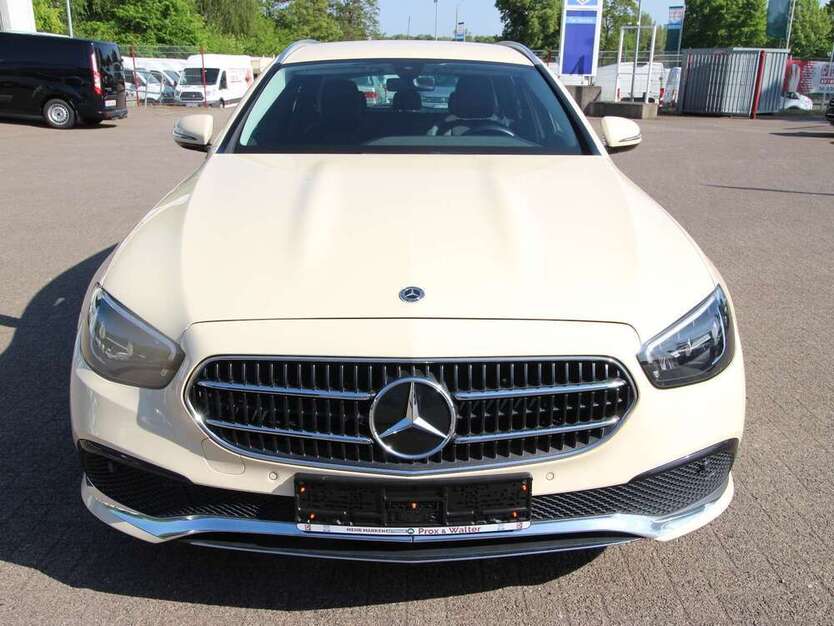 E 200