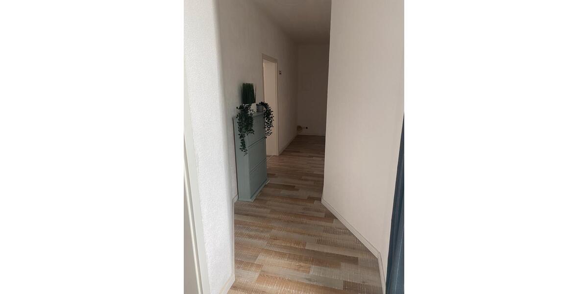 Etagenwohnung Bremerhaven Mitte - 3 Zimmer, 65 m&sup2;, 20&euro; | Angebot:26398834