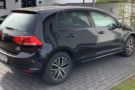 VW Golf 82.000 km 11.800 &euro; Hiddenhausen 32120