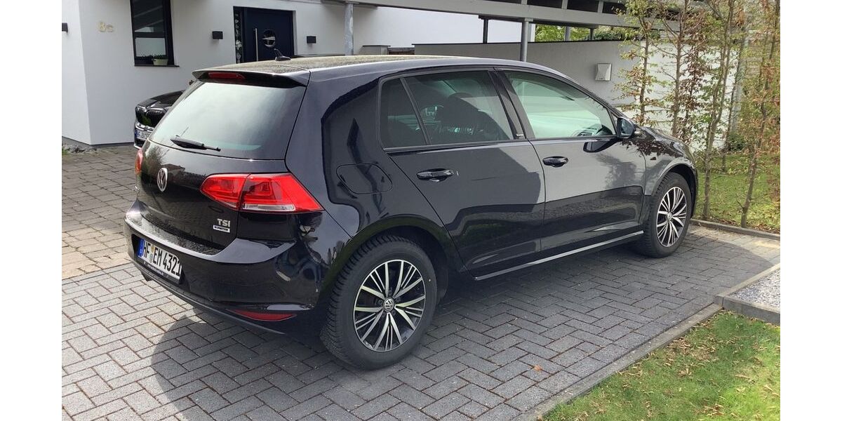 VW Golf 82.000 km 11.800 &euro; Hiddenhausen 32120