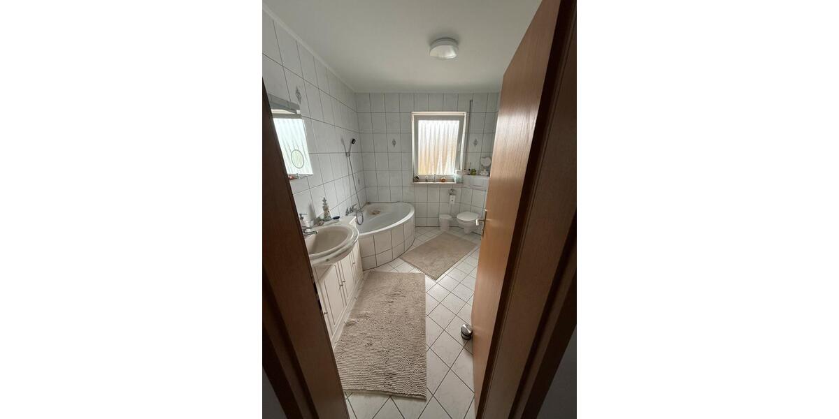 Etagenwohnung Grünberg - 3 Zimmer, 70 m&sup2;, 665&euro; | Angebot:25368725