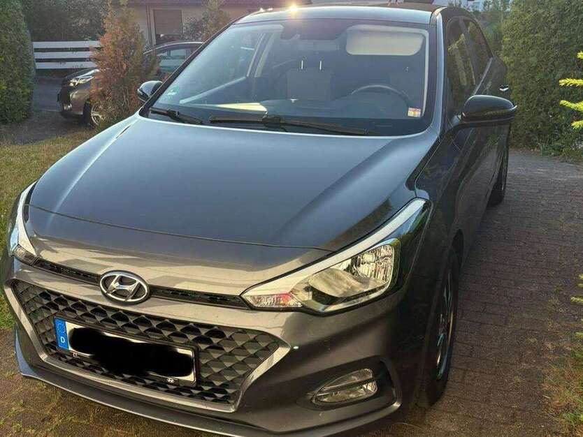 i20