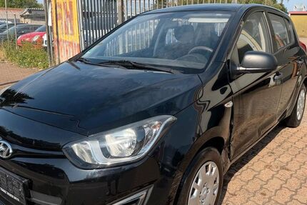 Hyundai i20 128.572 km 2.200 &euro; Saarlouis 66740