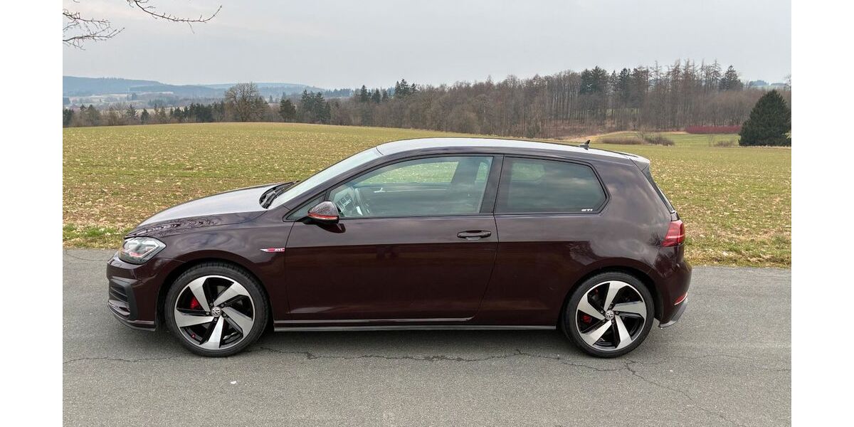VW Golf 36.000 km 19.500 &euro; Bad Steben 95138