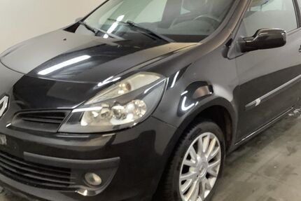 Renault Clio 142.000 km 2.490 € Wernau am Neckar 73249