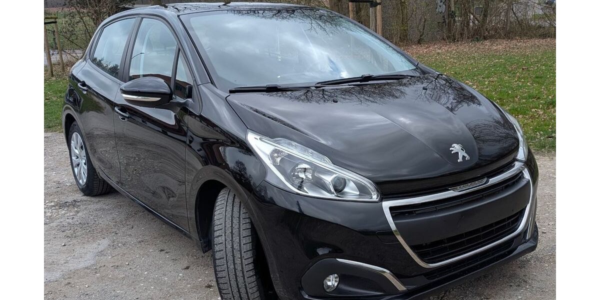 Peugeot 208 52.000 km 7.400 &euro; Enger 32130