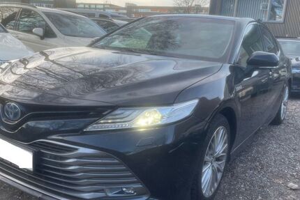 Toyota Camry 319.000 km 14.750 &euro; Hamburg 20537