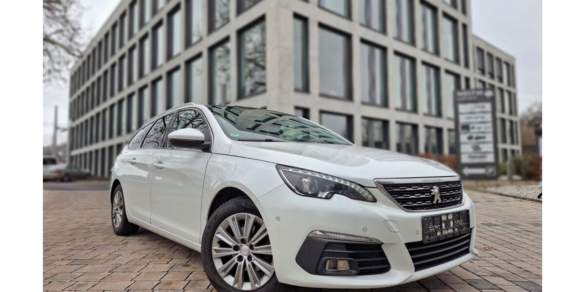 Peugeot 308 183.000 km 7.499 &euro; Würzburg 97080