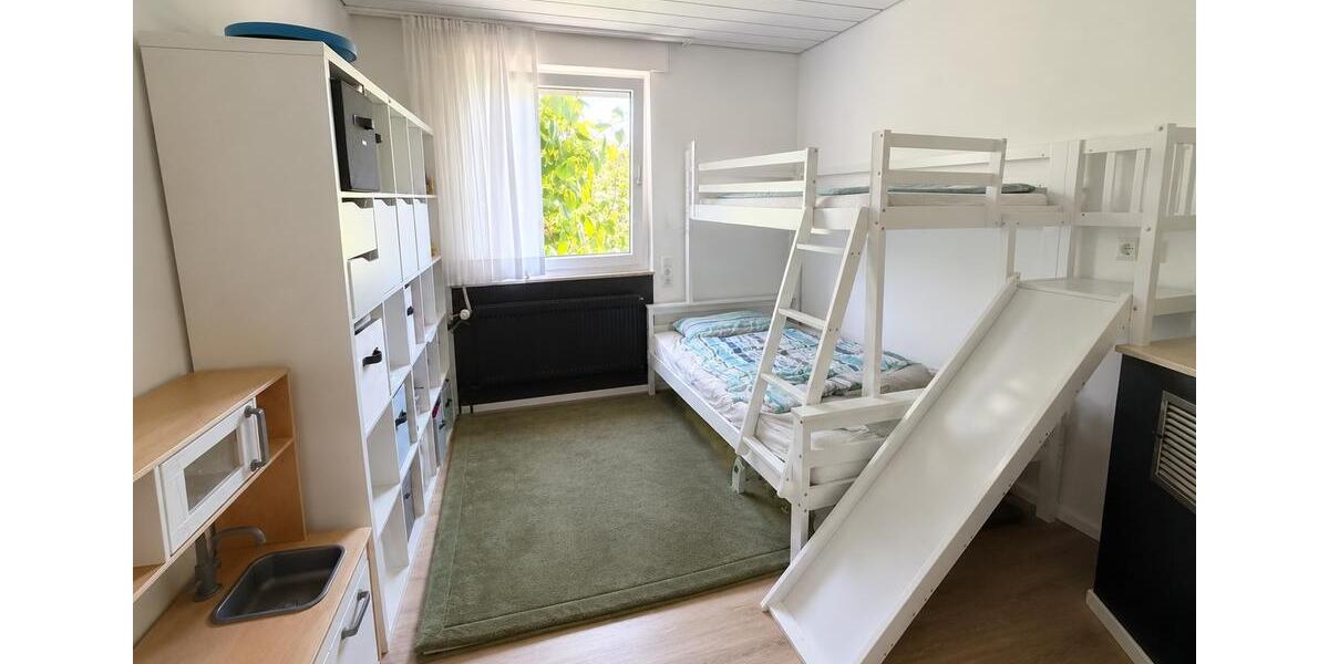 Einfamilienhaus Pfullingen - 8 Zimmer, 179 m&sup2;, 576.000&euro; | Angebot:26757139