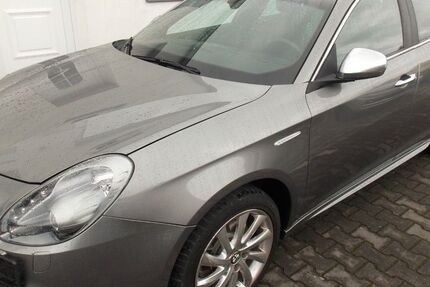 Alfa Romeo Giulietta 100.000 km 8.900 &euro; Mahlow 15831