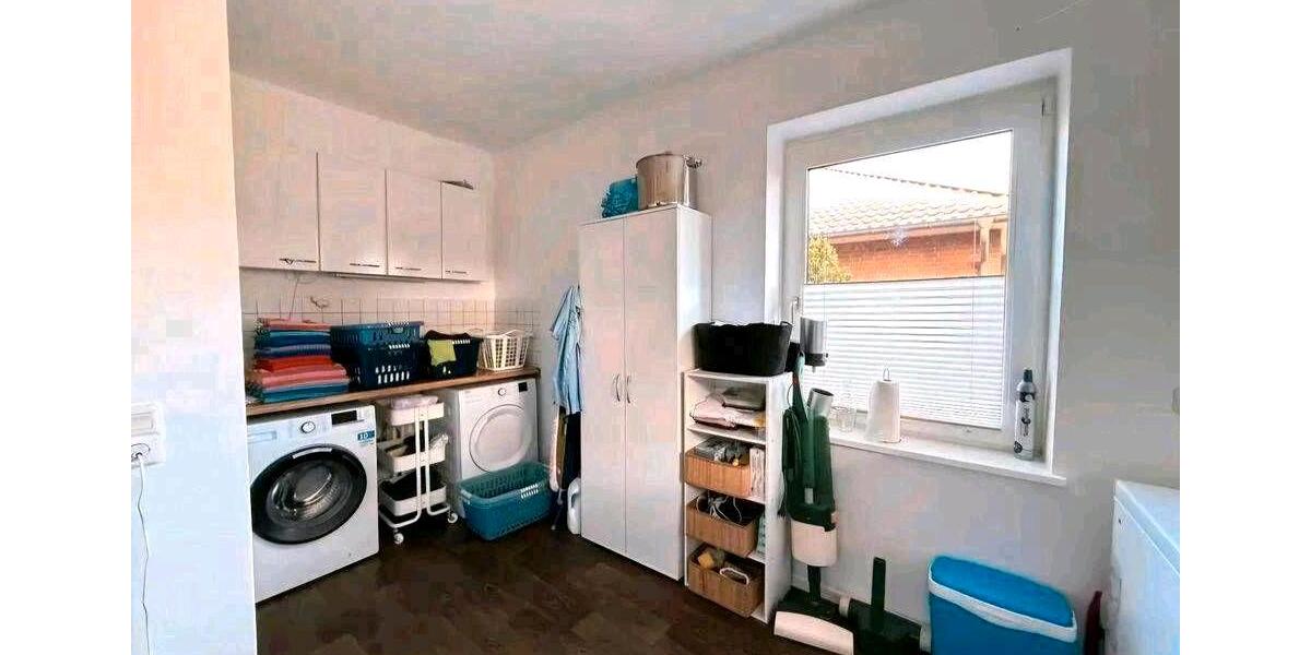 Einfamilienhaus Edewecht - 11 Zimmer, 300 m&sup2;, 449.000&euro; | Angebot:26723010