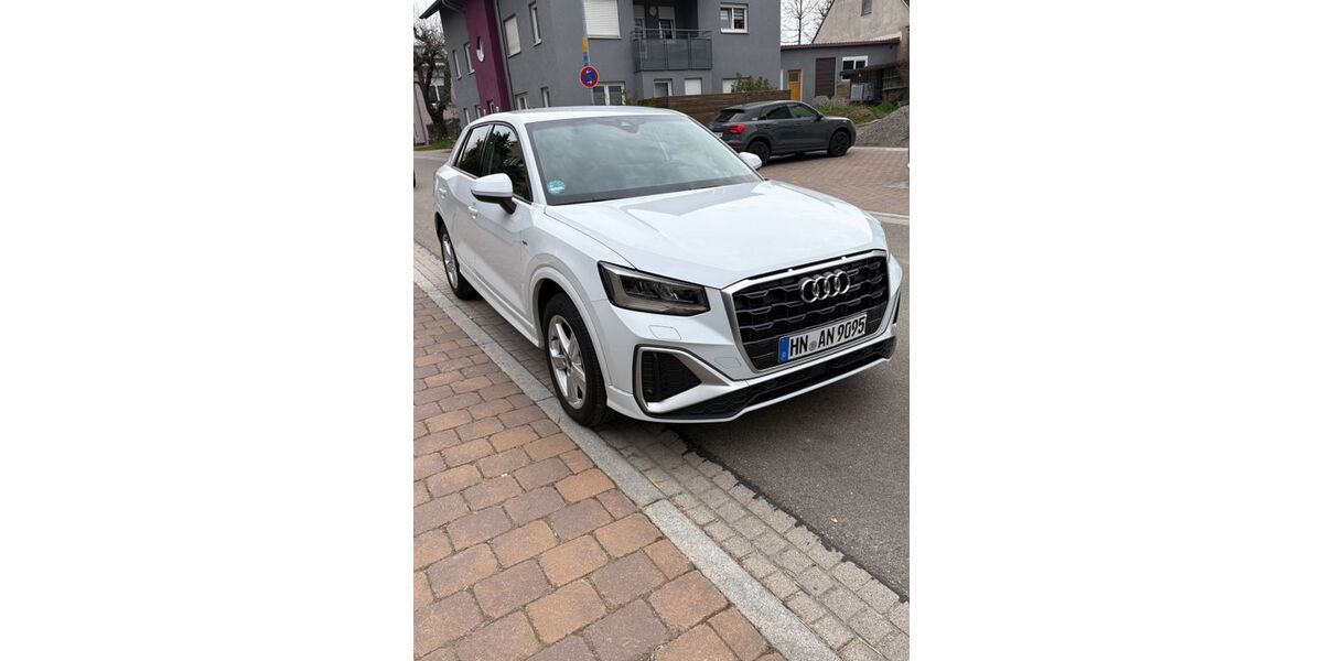 Audi Q2 15.000 km 32.900 &euro; Neckarsulm 74172