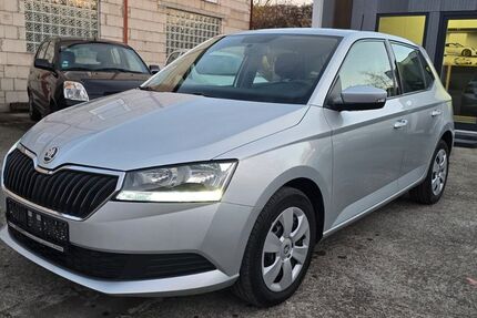 Skoda Fabia 98.000 km 7.790 € Würzburg 97076