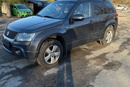 Suzuki Grand Vitara 189.300 km 5.999 € München 81245
