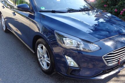 Ford Focus 146.491 km 8.500 &euro; Regensburg 93055