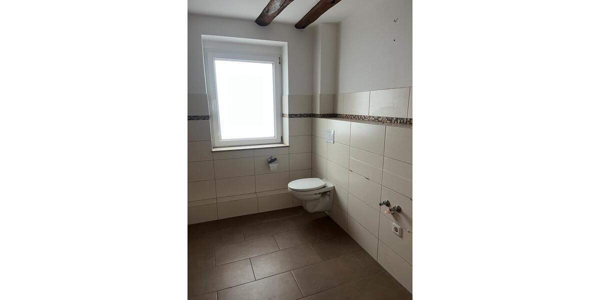 Etagenwohnung Blomberg - 4 Zimmer, 150 m&sup2;, 850&euro; | Angebot:25364972