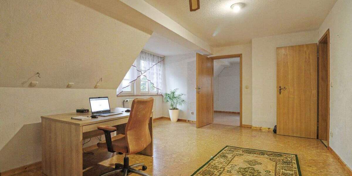 Einfamilienhaus Bergen (Dumme) Bergen - 8 Zimmer, 180 m&sup2;, 255.000&euro; | Angebot:25776351