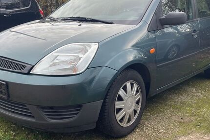 Ford Fiesta 265.000 km 1.799 &euro; Emstek 49685
