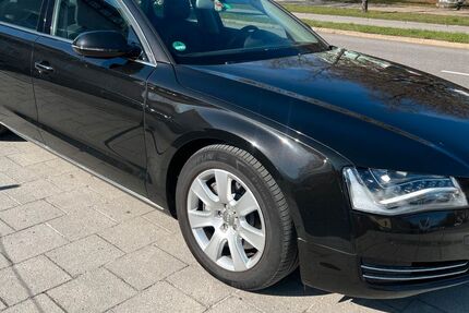 Audi A8 210.000 km 13.650 &euro; Regensburg 93055