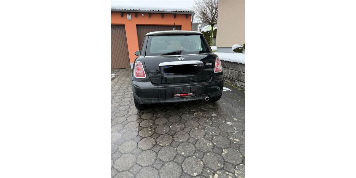 Mini Cooper 120.865 km 4.900 &euro; Neustadt 92660