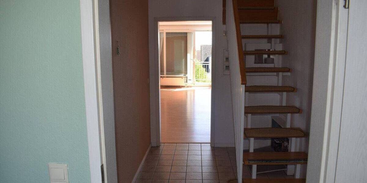 Etagenwohnung Bad Nauheim - 3 Zimmer, 82 m&sup2;, 295.000&euro; | Angebot:26389263